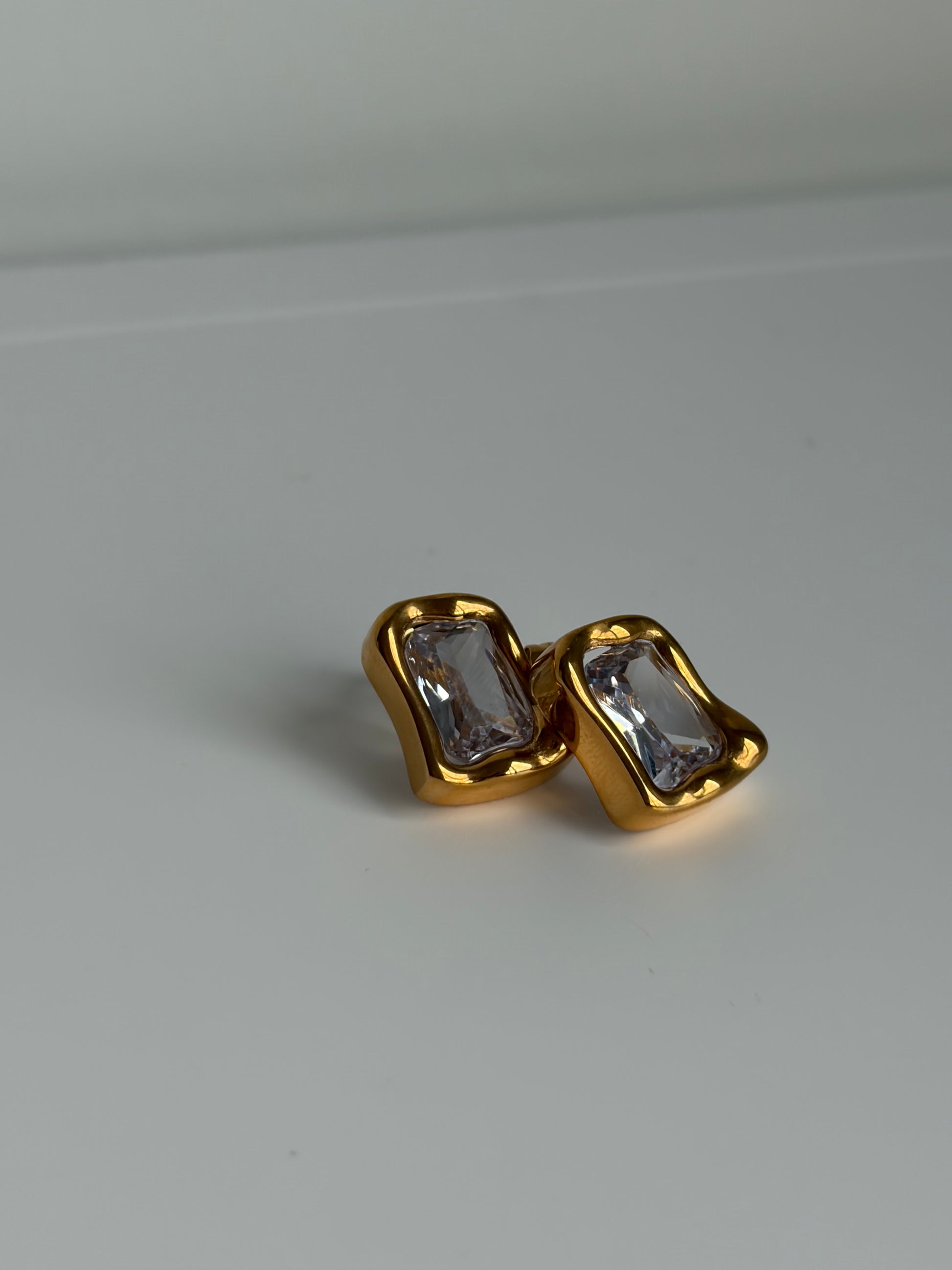Niki earrings